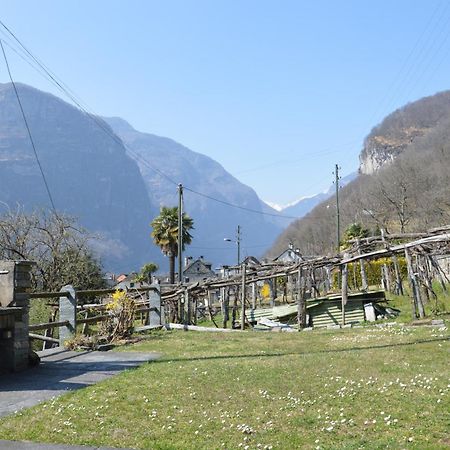 Villa Rustico Pult Someo Exterior foto