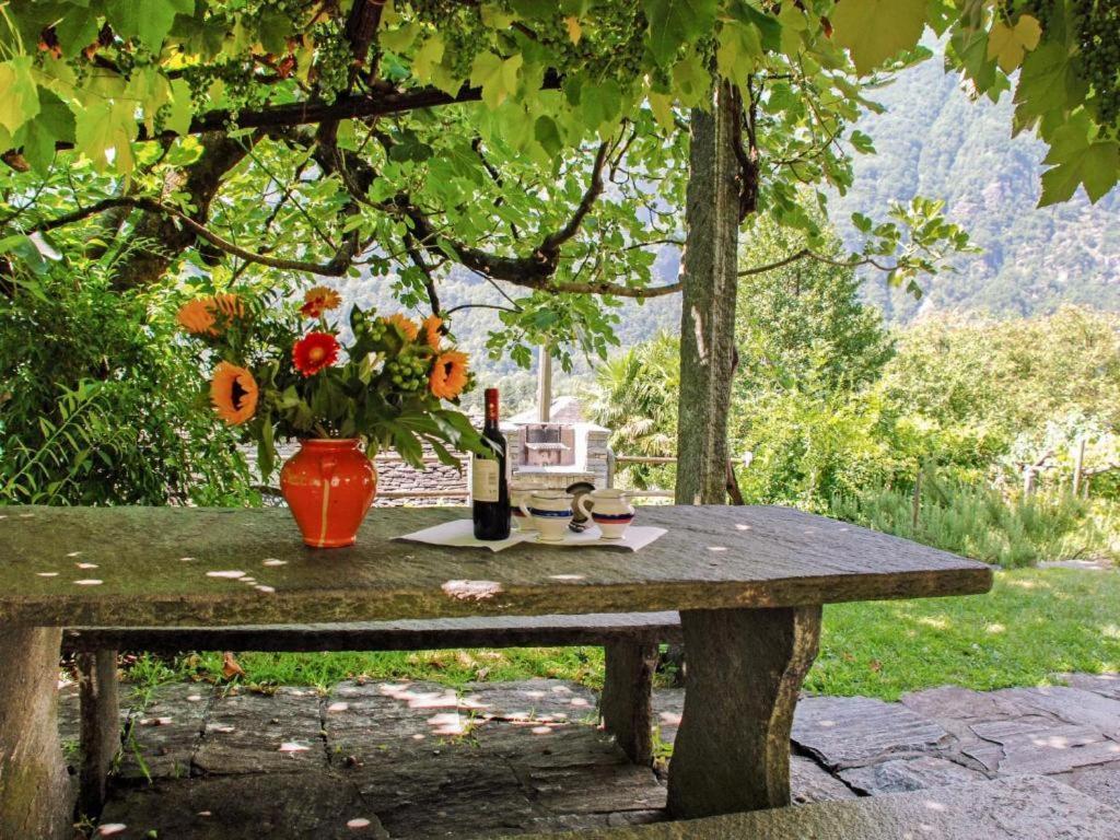 Villa Rustico Pult Someo Exterior foto