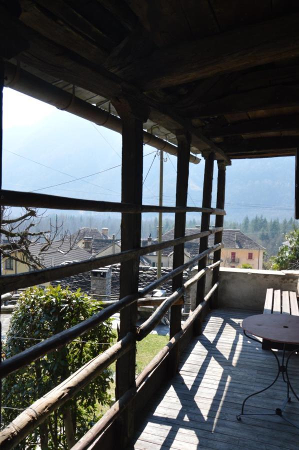 Villa Rustico Pult Someo Exterior foto